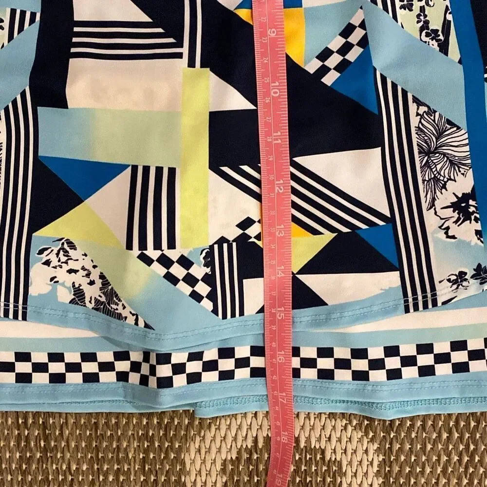 Lucky in Love Urbana flip skort  in cool blue color scheme size extra large - Picture 8 of 11